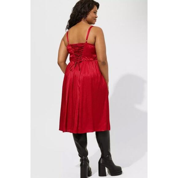 Torrid Women’s Plus 2 Red Fit & Flare Midi Dress Lace-Up Back - Picture 4 of 11
